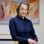Dr Gabrielle Carey